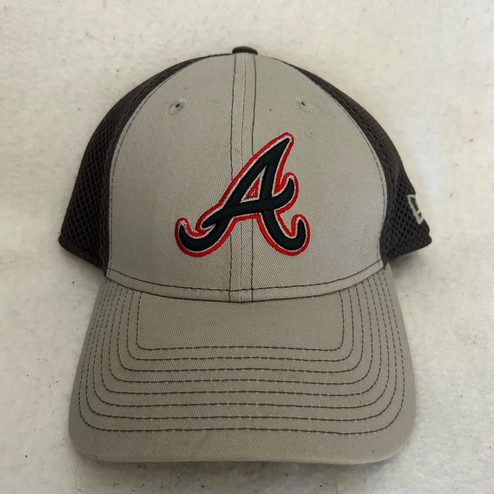 New Era Gray and Black Baseball Cap